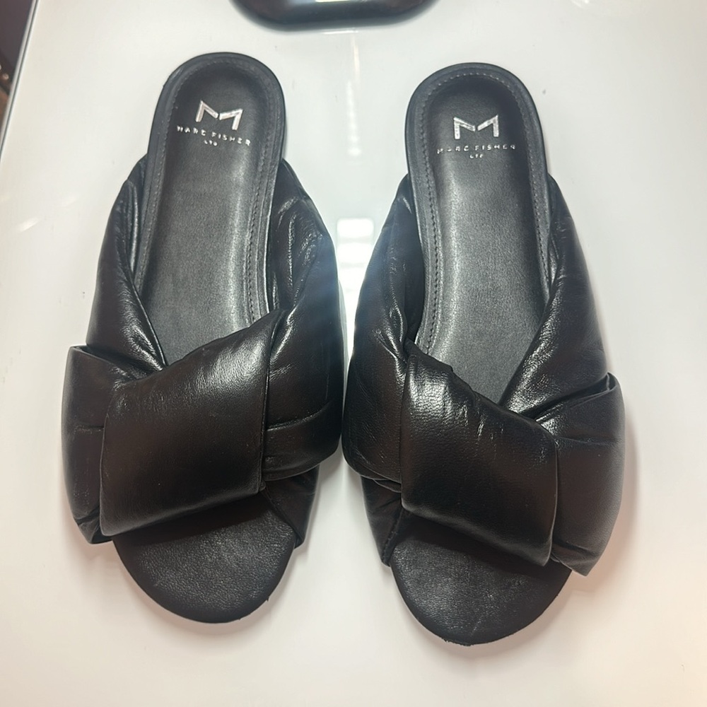 Marc Fisher Womens Olgalia Black Slip On Slide Sandals In like new condition.